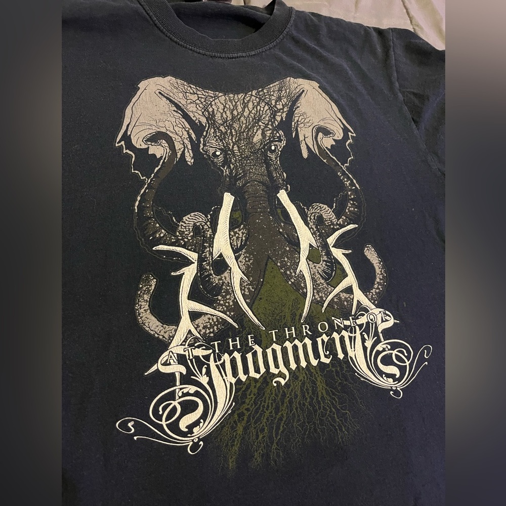 VTG Y2K At The Throne of Judgement Deathcore Band Shirt Size Medium